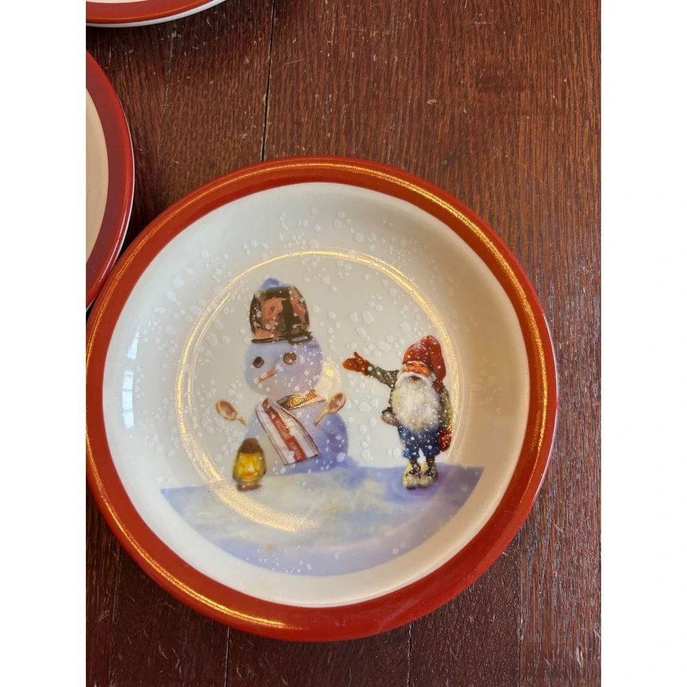 Williams-Sonoma Christmas Gnome‎ Snowman Appetizer Plates Set of 4 Red Rim 6.25